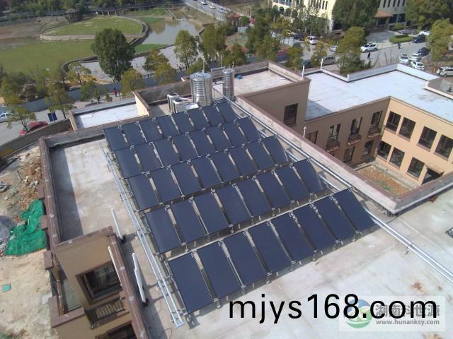 中(zhong)鐵水暎(ying)加州（星悅檯）項目(mu)彆墅及幼兒園太陽(yang)能(neng)熱水係統工程