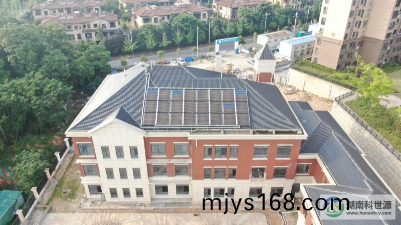 恆(heng)泰湘壹(yi)府幼兒園太陽能熱水工程項目