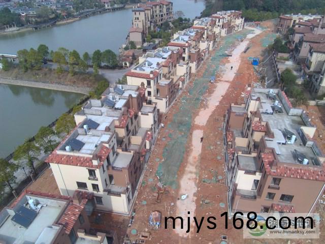 彆墅太陽能熱水係統