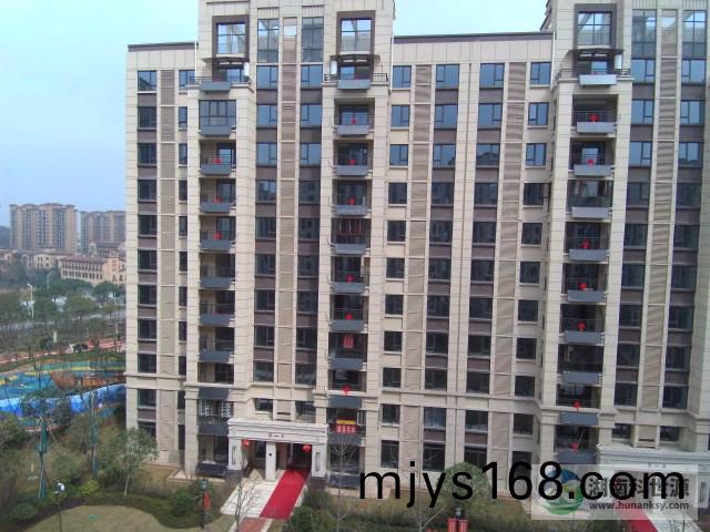 陽檯壁掛太陽能熱水係統