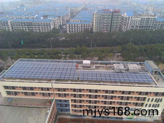 學校屋頂太陽能熱水工程