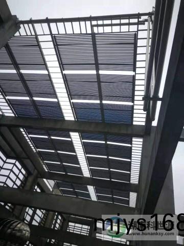 屋頂架構層太(tai)陽能熱水係統