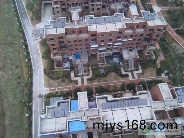 集中集熱分戶儲熱太陽能熱水係統