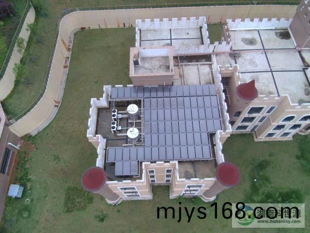 幼兒園集中式太陽能熱水係(xi)統