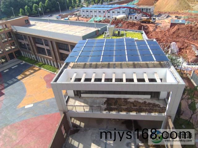 幼(you)兒園太陽(yang)能熱水工程