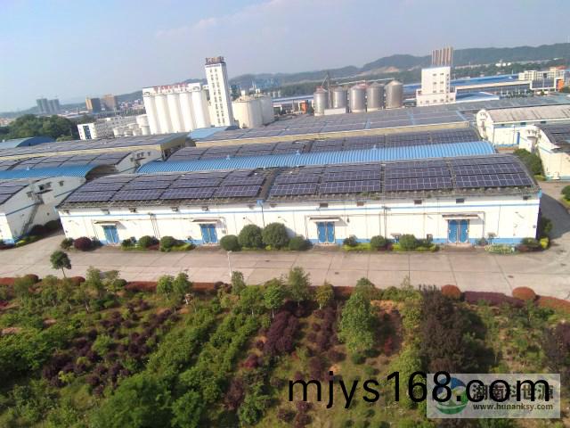 工廠屋頂太陽能(neng)光伏髮電係統