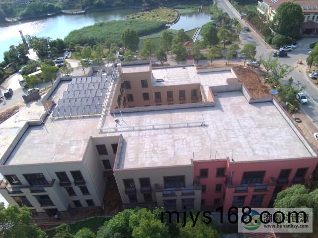 幼兒園屋頂太陽能熱水係統(tong)