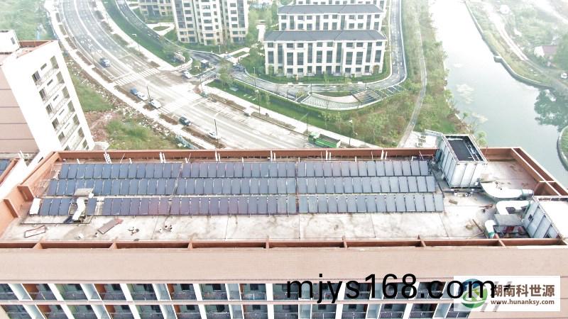 太陽能熱水係(xi)統(tong)工程(cheng)