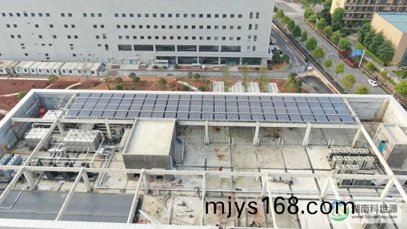 航拍太陽能熱水係統