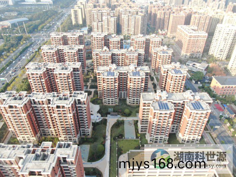 住宅太陽能熱水係(xi)統工程